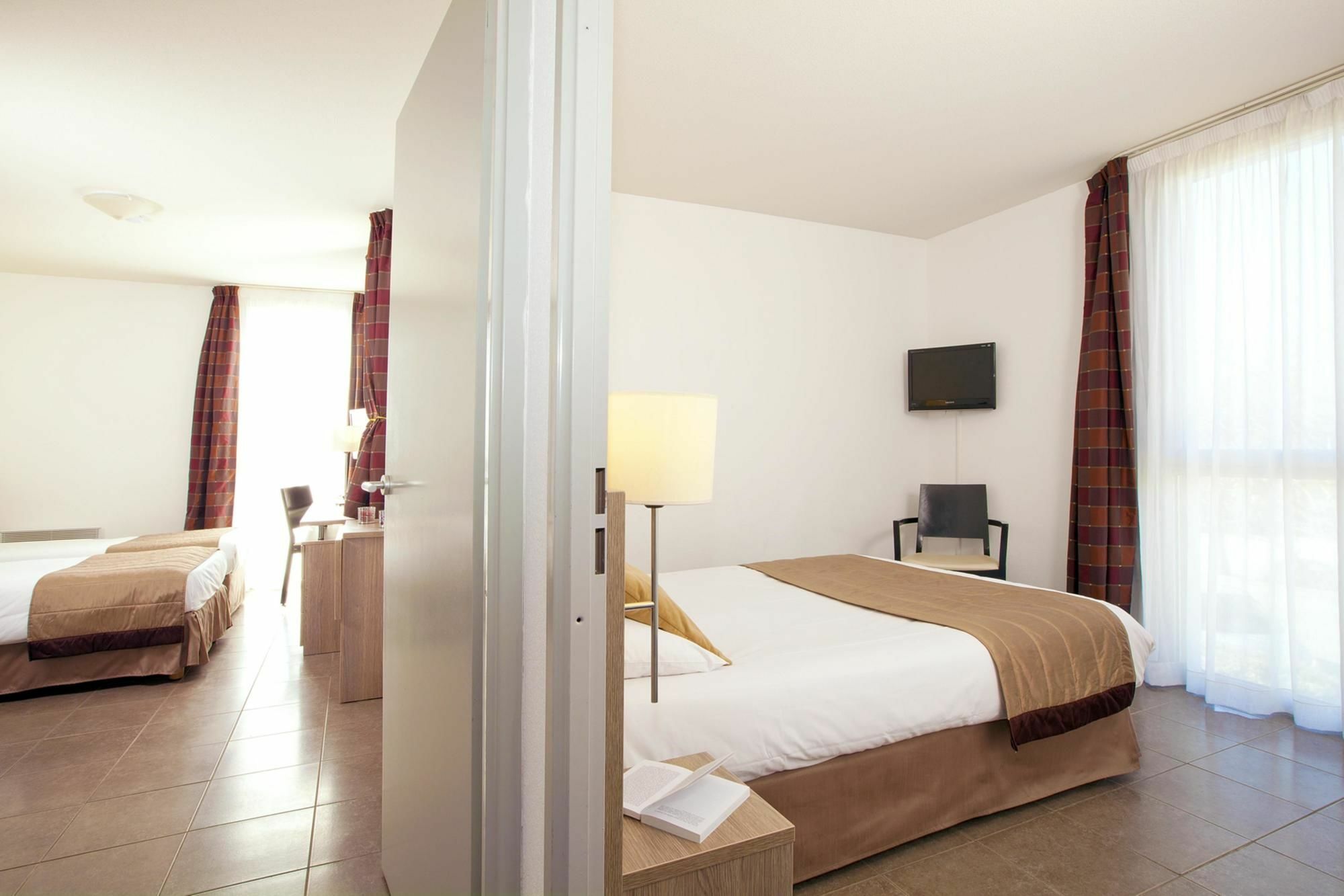 Apparthotel Sejours & Affaires Manosque Exteriér fotografie